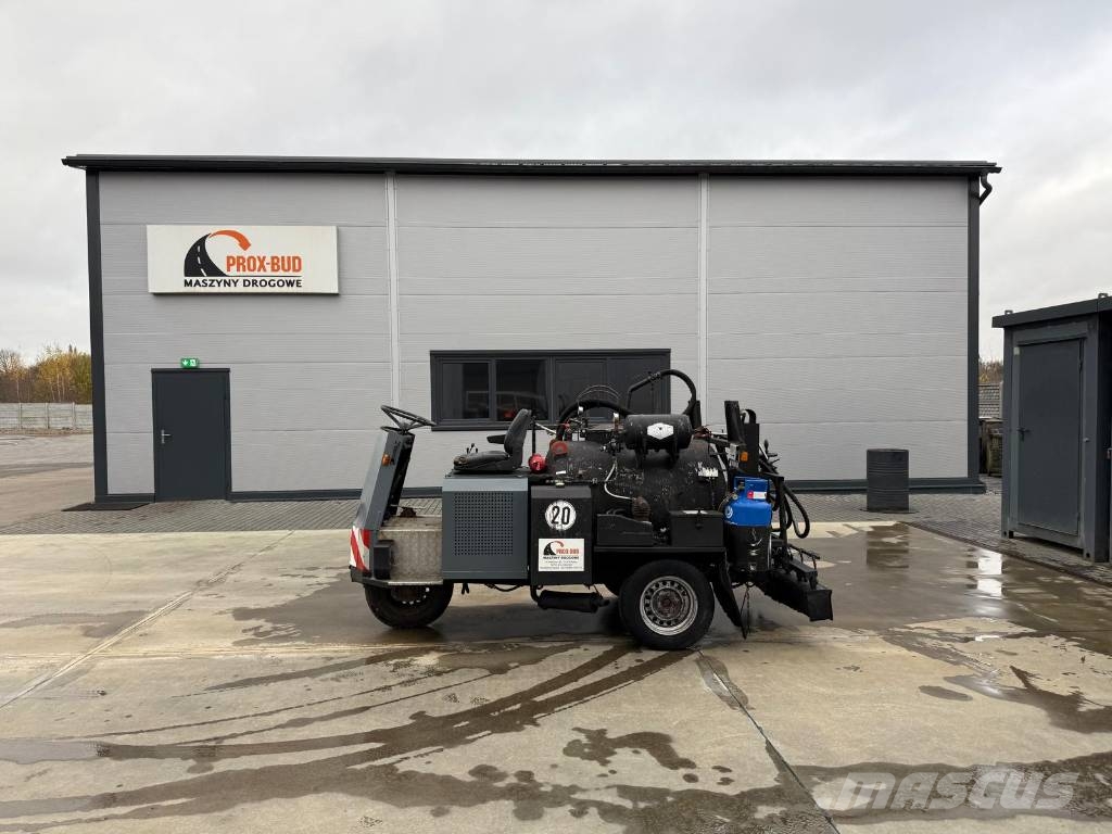 Weiro TM 800 SH Bitumena smidzinātāji