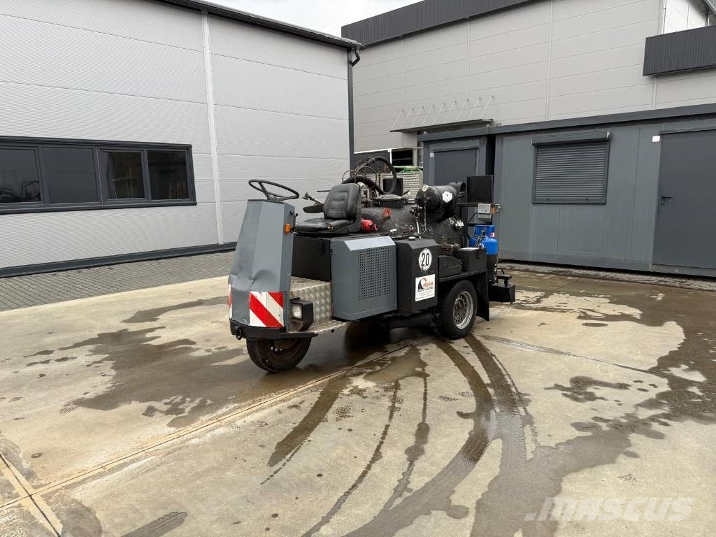 Weiro TM 800 SH Bitumena smidzinātāji
