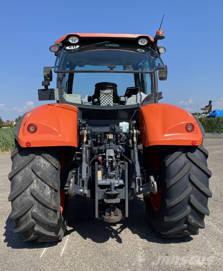 Kubota M7151/Premium-Powershift A REPARER Traktory