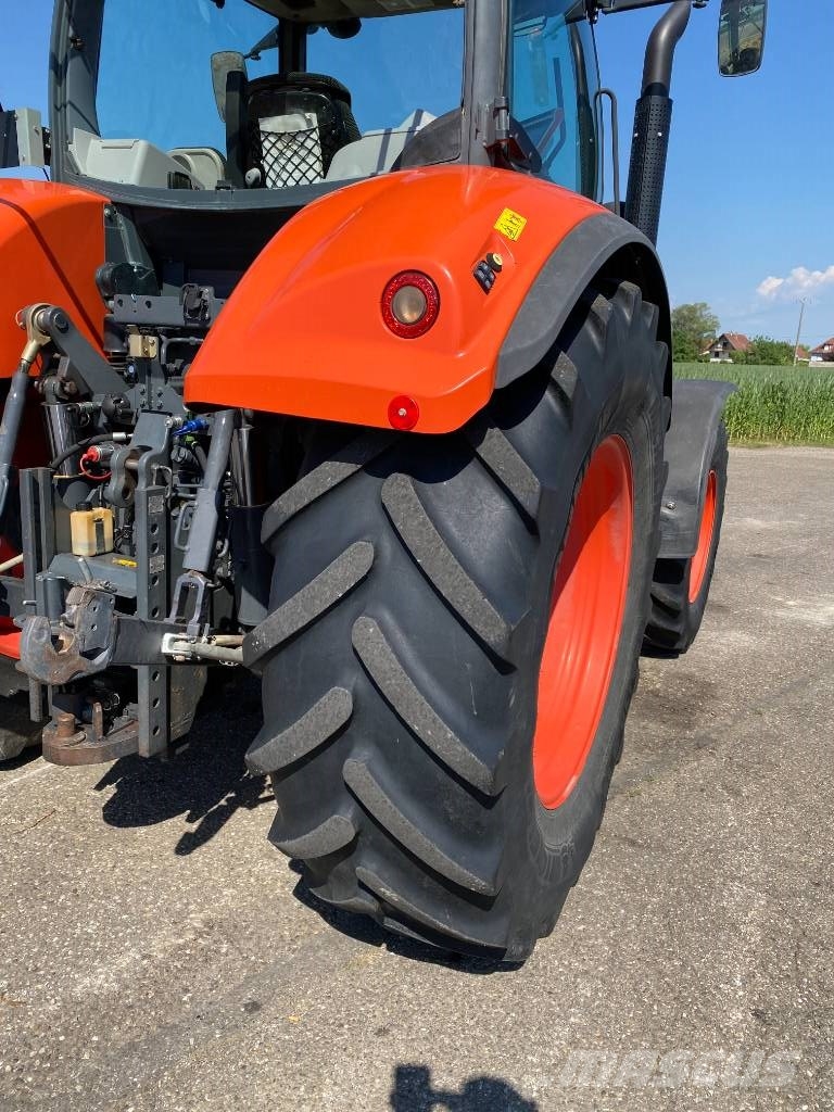 Kubota M7151/Premium-Powershift A REPARER Traktory