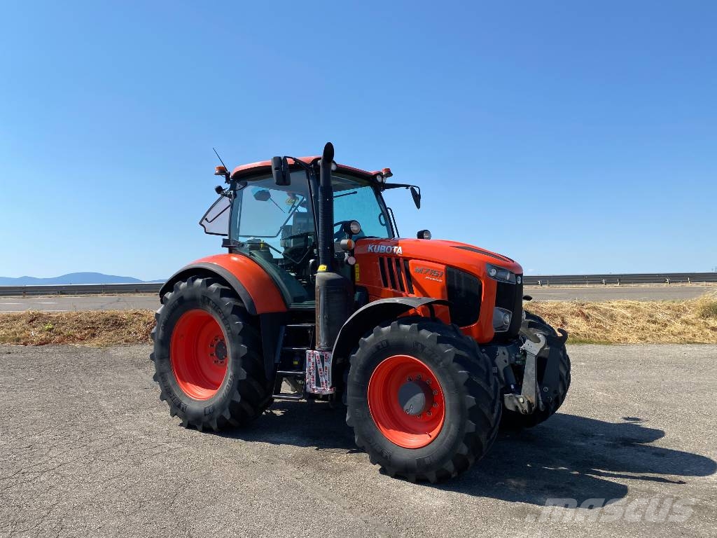 Kubota M7151/Premium-Powershift A REPARER Traktory