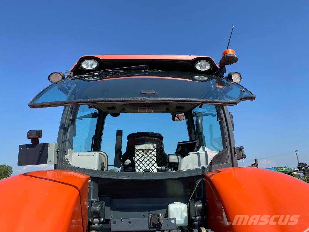 Kubota M7151/Premium-Powershift A REPARER Traktory
