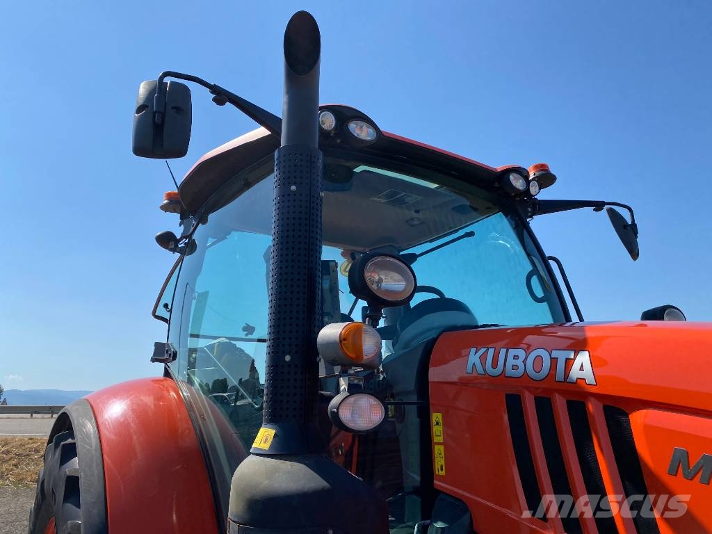 Kubota M7151/Premium-Powershift A REPARER Traktory