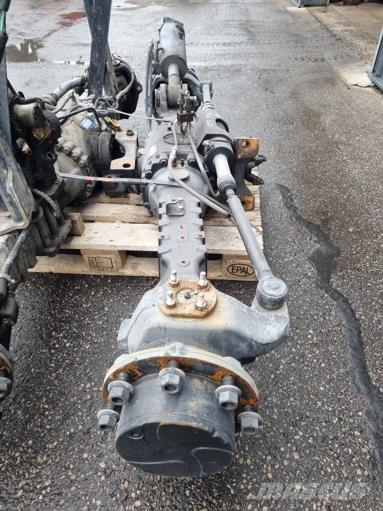 Manitou 1840 Front axle Raamid