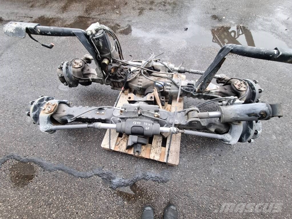 Manitou 1840 Front axle Raamid