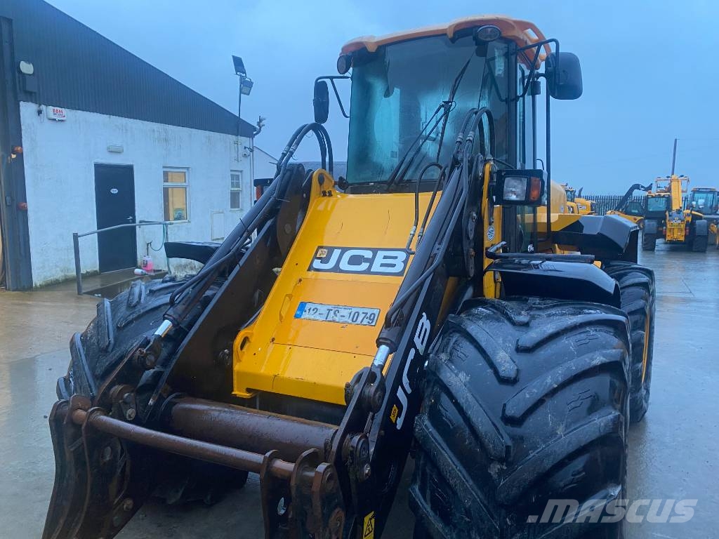 JCB 414 S Poljoprivredni teleskopski utovarivači