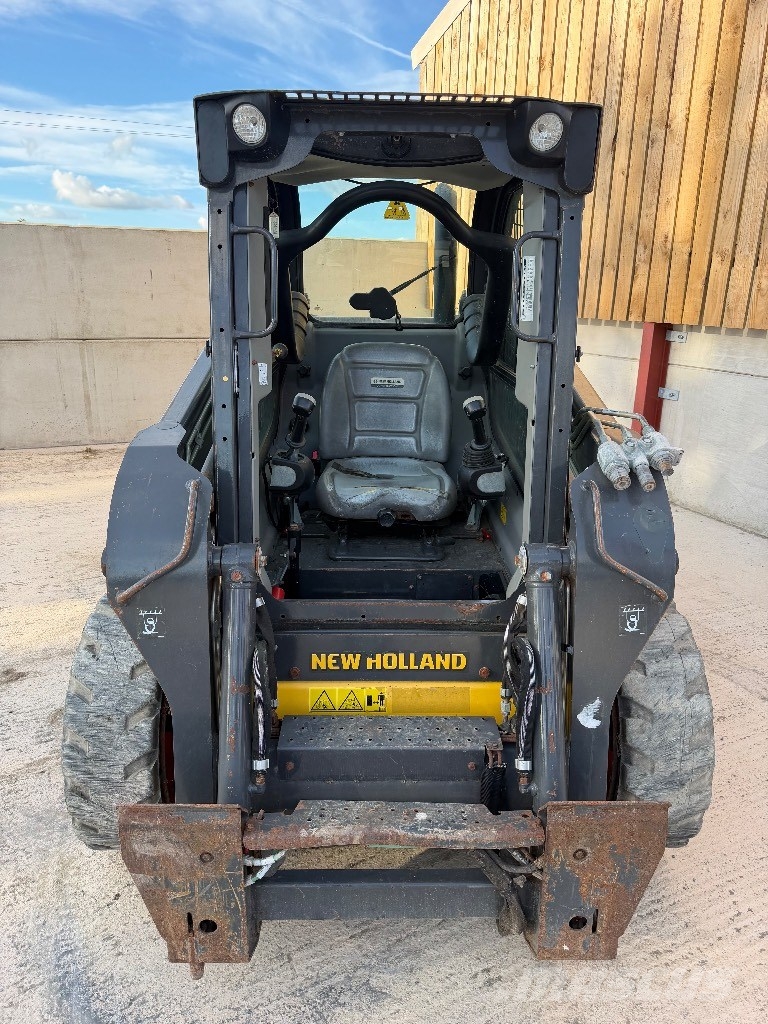 New Holland L 218 Minilæsser - skridstyret