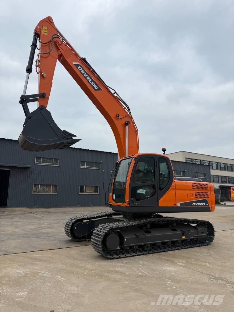Doosan DX 225 LCA Gravemaskiner på larvebånd