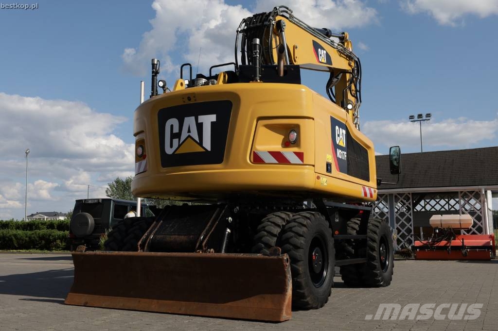 CAT M317F Wielgraafmachines