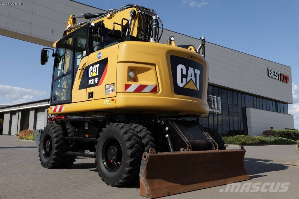 CAT M317F Wielgraafmachines