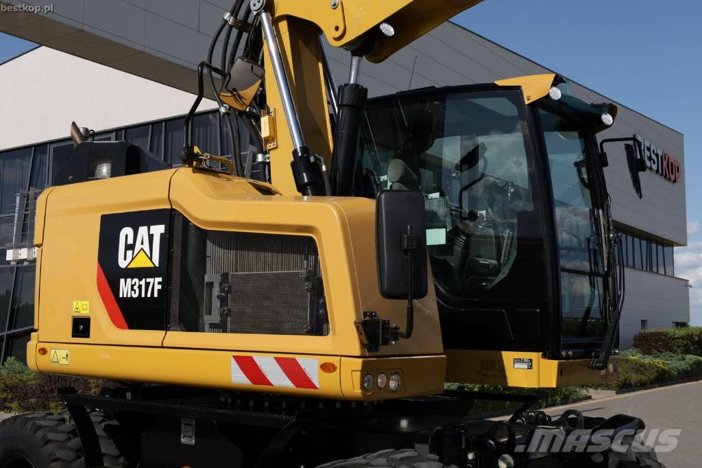 CAT M317F Wielgraafmachines