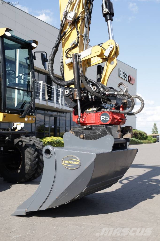 CAT M317F Wielgraafmachines