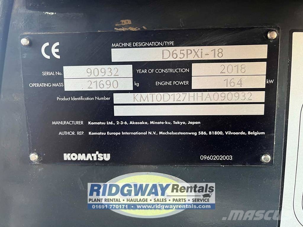 Komatsu D 65 PXi بلدوزرات مجنزرة