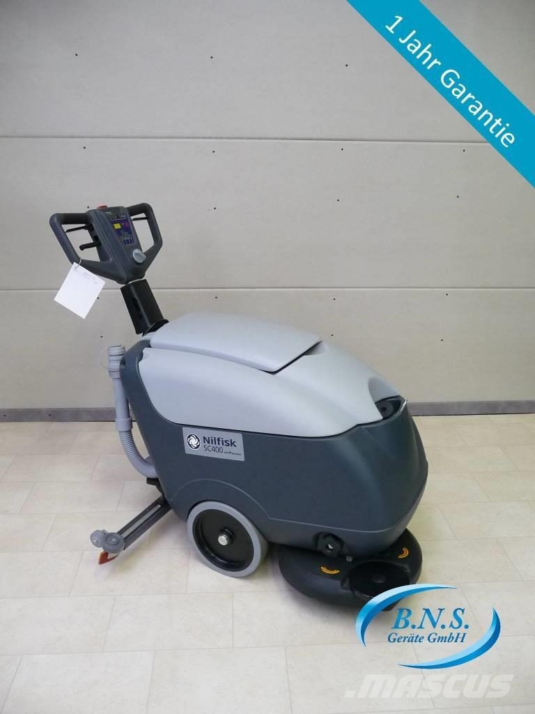 Nilfisk Scheuersaugmaschine SC 400 Підмітальні машини