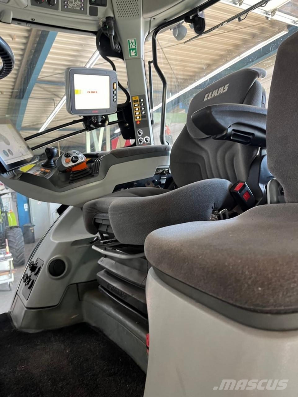 CLAAS Axion 870 Cmatic Ceb 트랙터