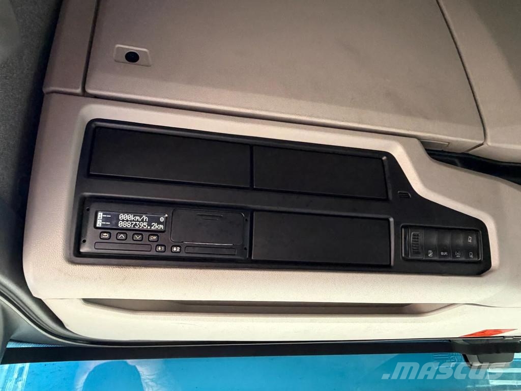 Scania R650 V8 6x2 Boogie Full Air Retarder 2 Tank Euro 6 中古トラクターヘッド | トレーラーヘッド