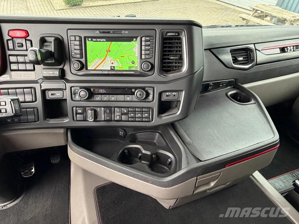 Scania R650 V8 6x2 Boogie Full Air Retarder 2 Tank Euro 6 中古トラクターヘッド | トレーラーヘッド