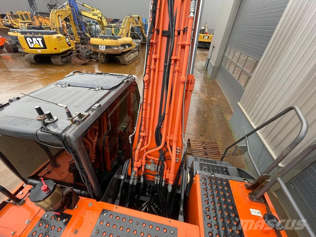 Hitachi ZX250LC-6 Crawler excavators