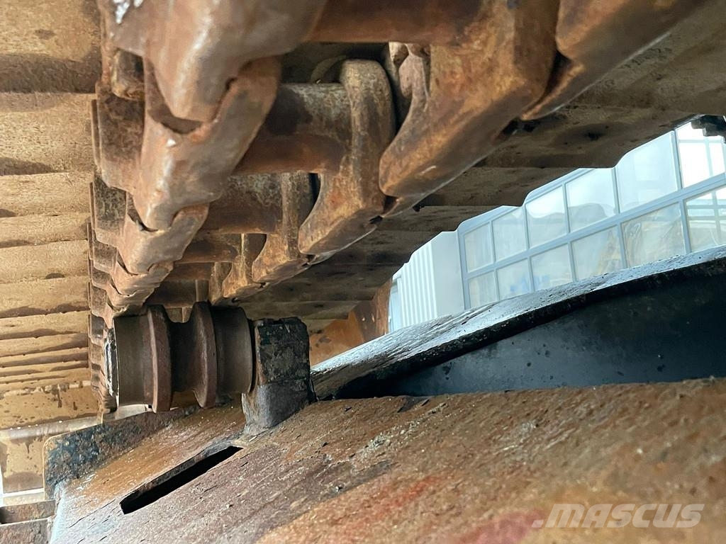 Hitachi ZX250LC-6 Crawler excavators