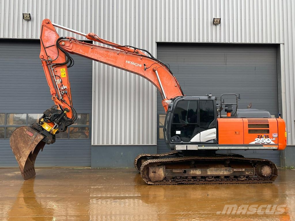 るち子 Hitachi ZX250LC-6, 2018, BIG 1 BIG Machinery B.V. (Schiemerik 1
