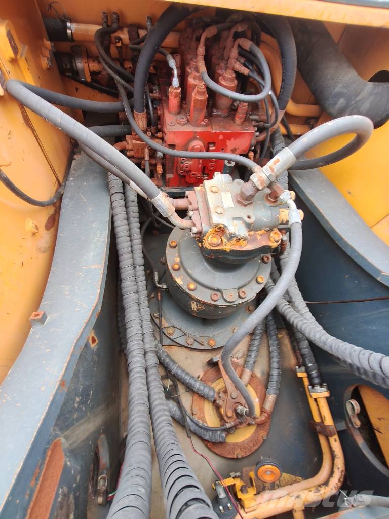 Hyundai 330LC-9S 대형 굴삭기 29톤 이상