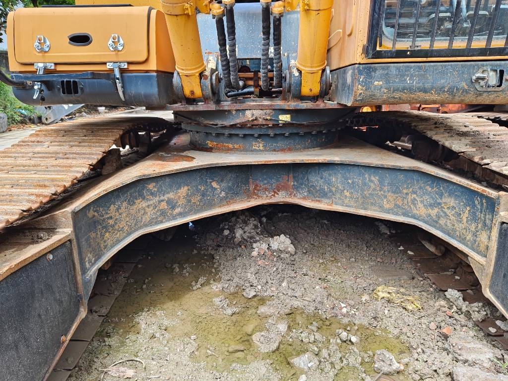 Hyundai 330LC-9S 대형 굴삭기 29톤 이상