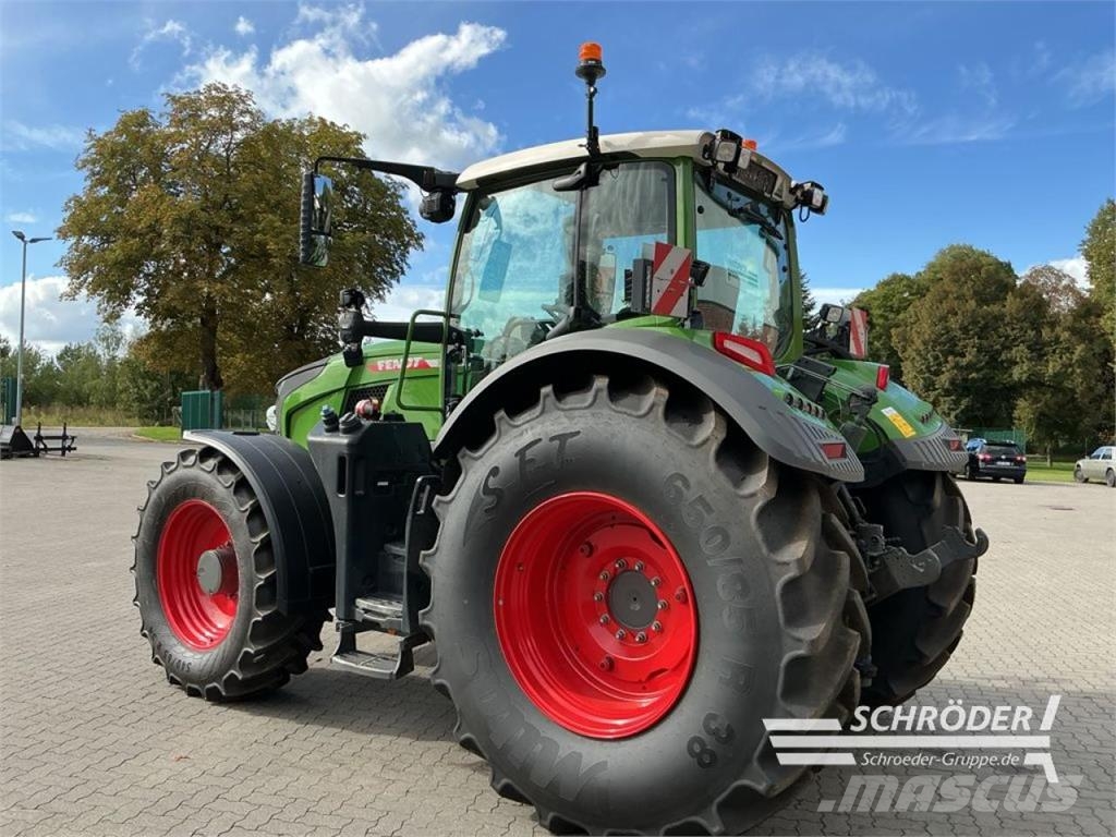 Fendt 728 GEN7 PROFI PLUS Traktorit