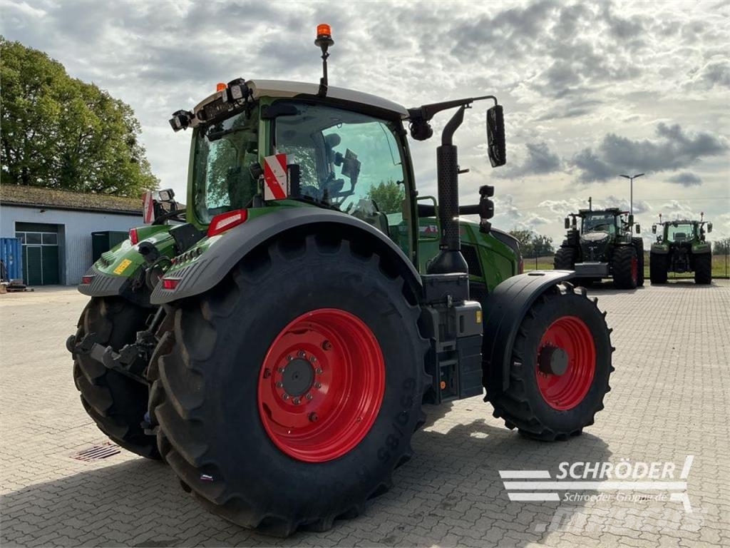 Fendt 728 GEN7 PROFI PLUS Traktorit