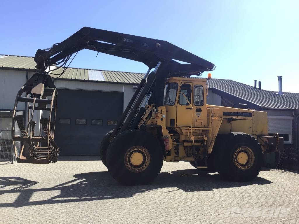 Volvo L 160 Boomstamladers