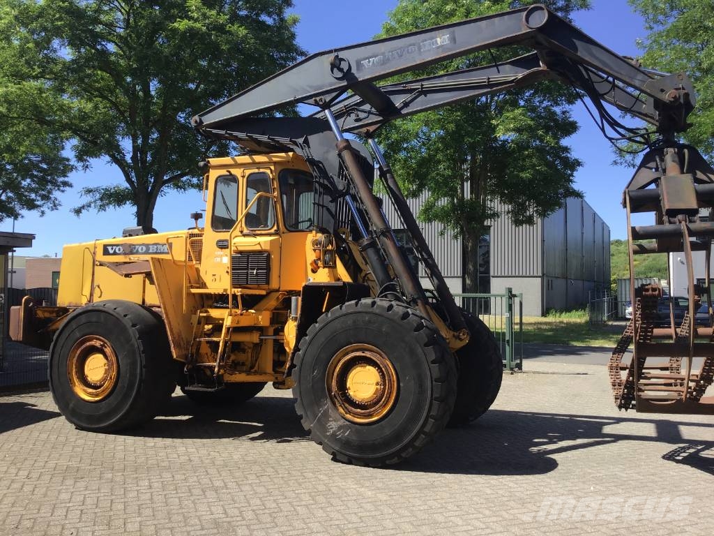 Volvo L 160 Boomstamladers