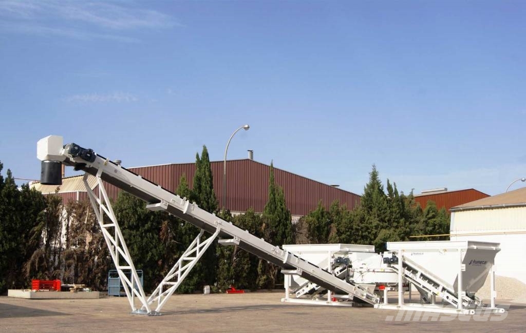 Frumecar Fastmix - compacte mobiele betoncentrale 14-34m³/h Concrete Batching Plants