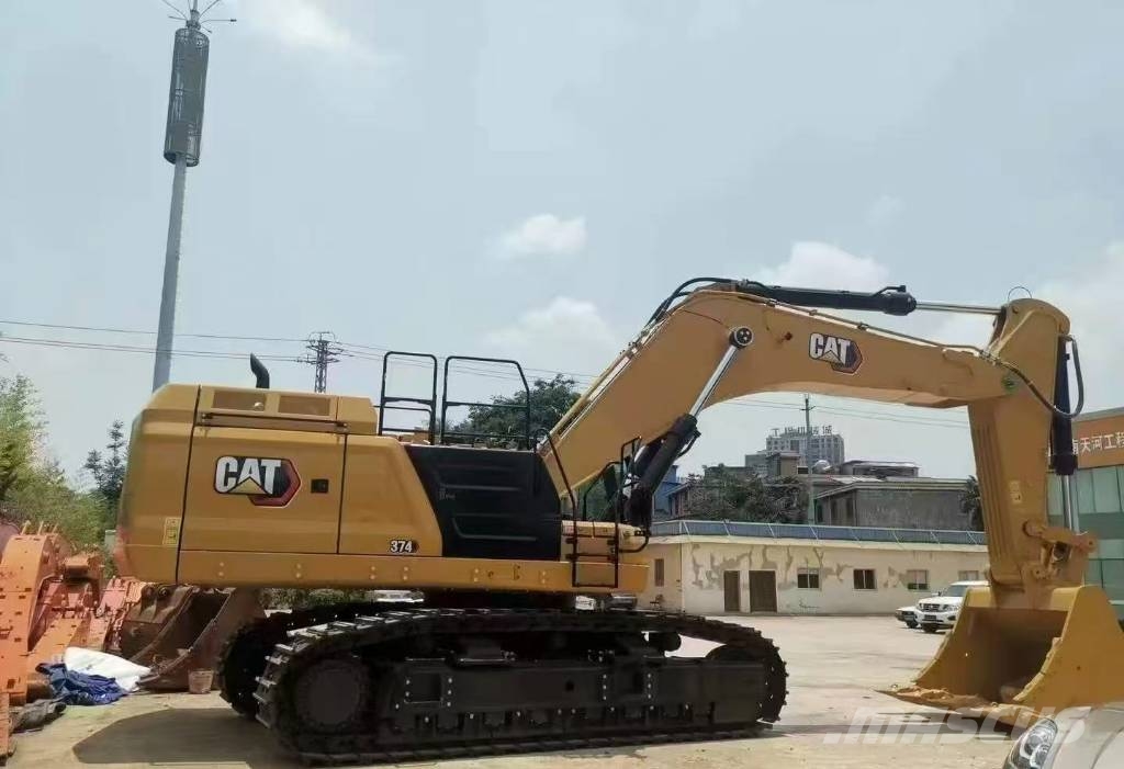 CAT 374 D L Pásové rýpadlá