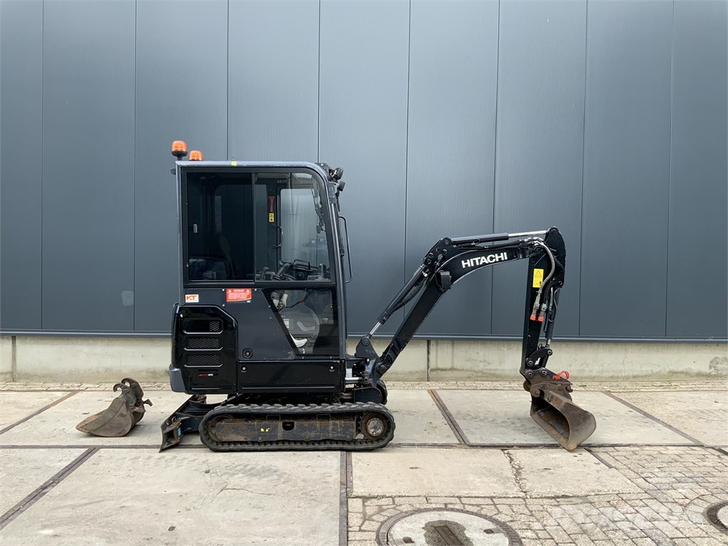 Hitachi ZX 19-6 حفارات صغيرة أقل من 7 طن (حفارات صغيرة)