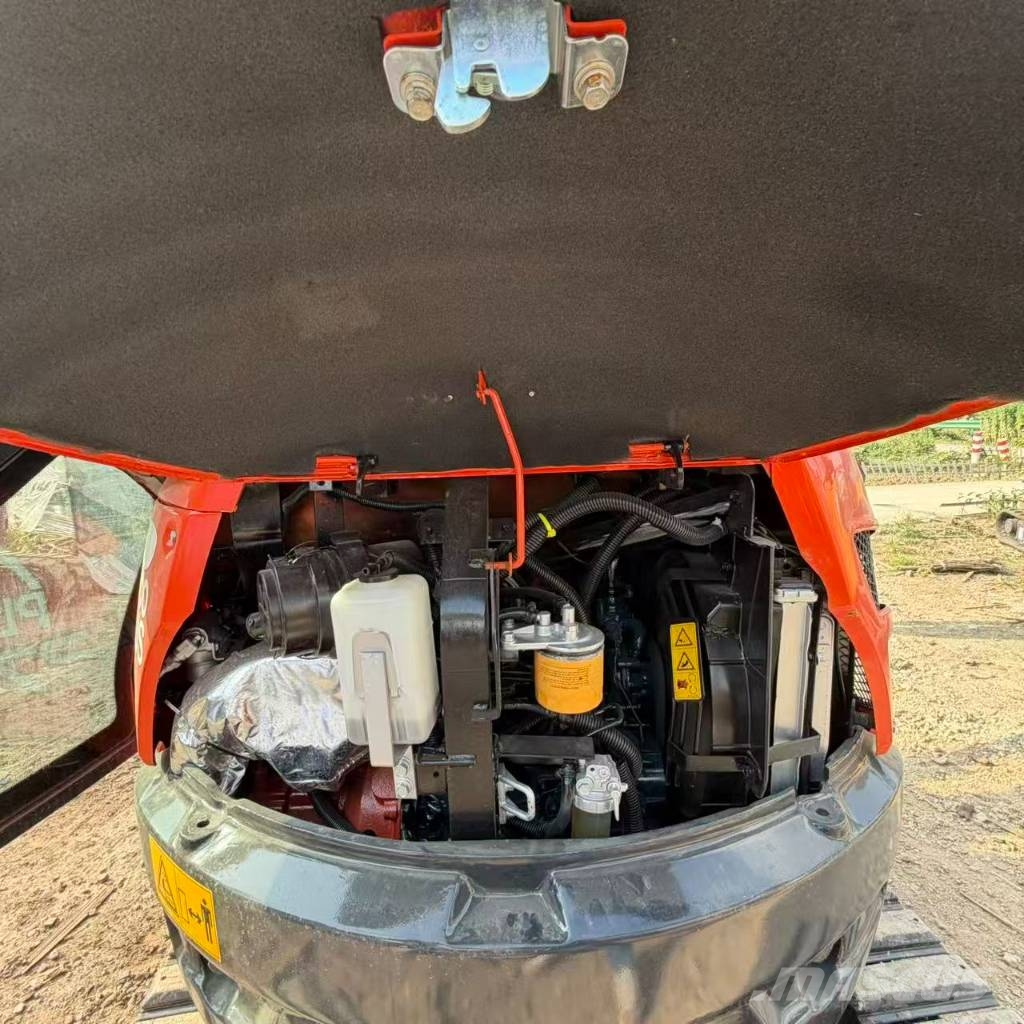 Kubota U 27 Mini bagri <7t
