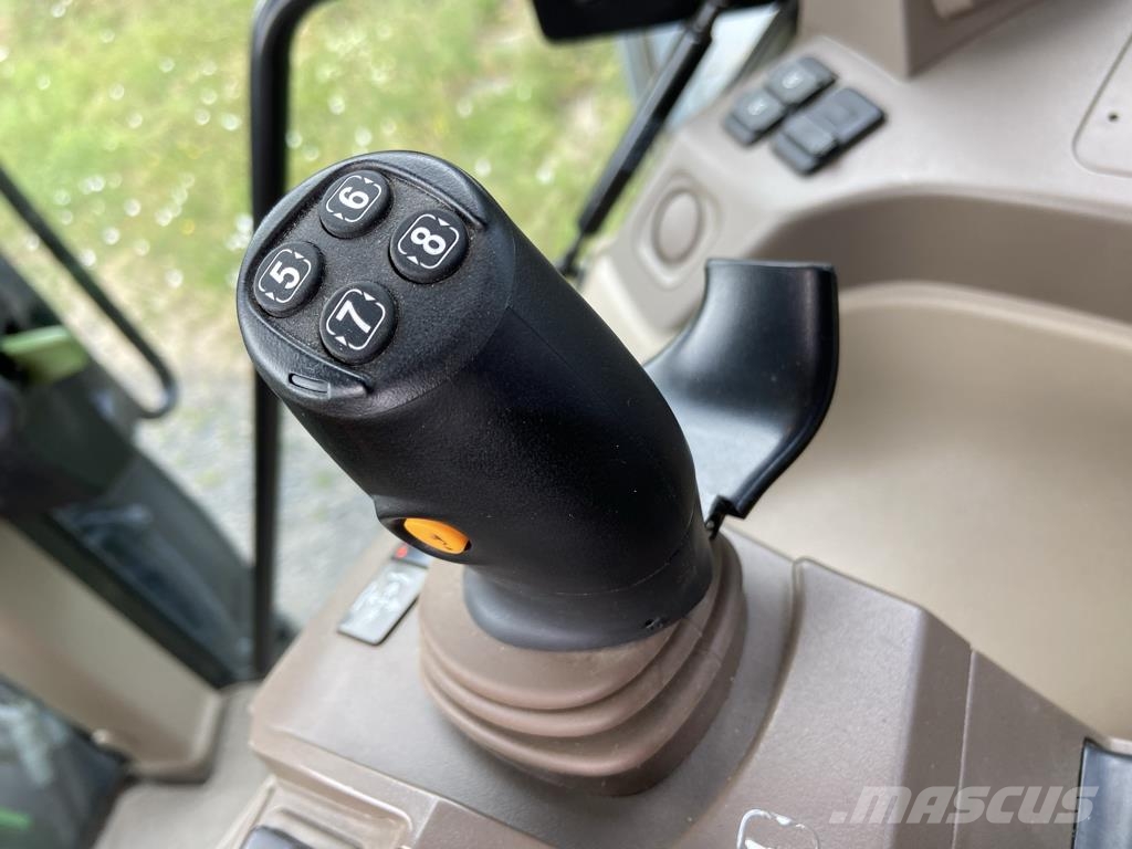 John Deere 6120 M COMMAND QUAD Трактори