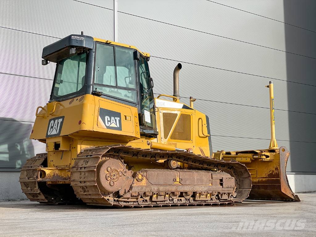 CAT D6K Kāpurķēžu buldozeri