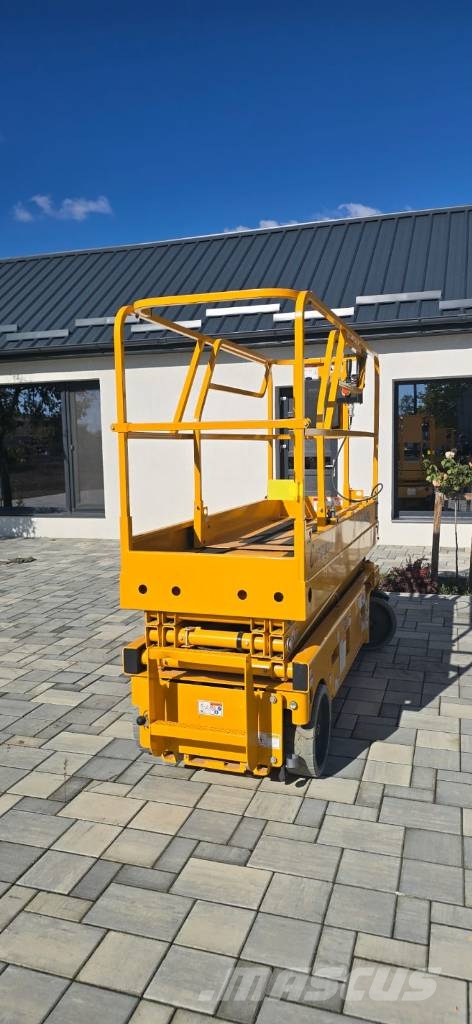 Haulotte Compact 8 Scheren-Arbeitsbühnen