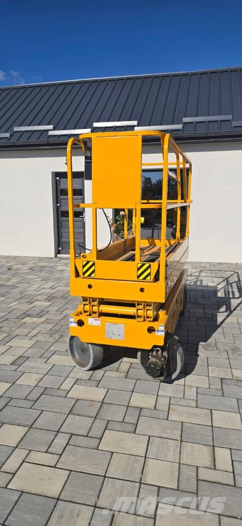 Haulotte Compact 8 Scheren-Arbeitsbühnen