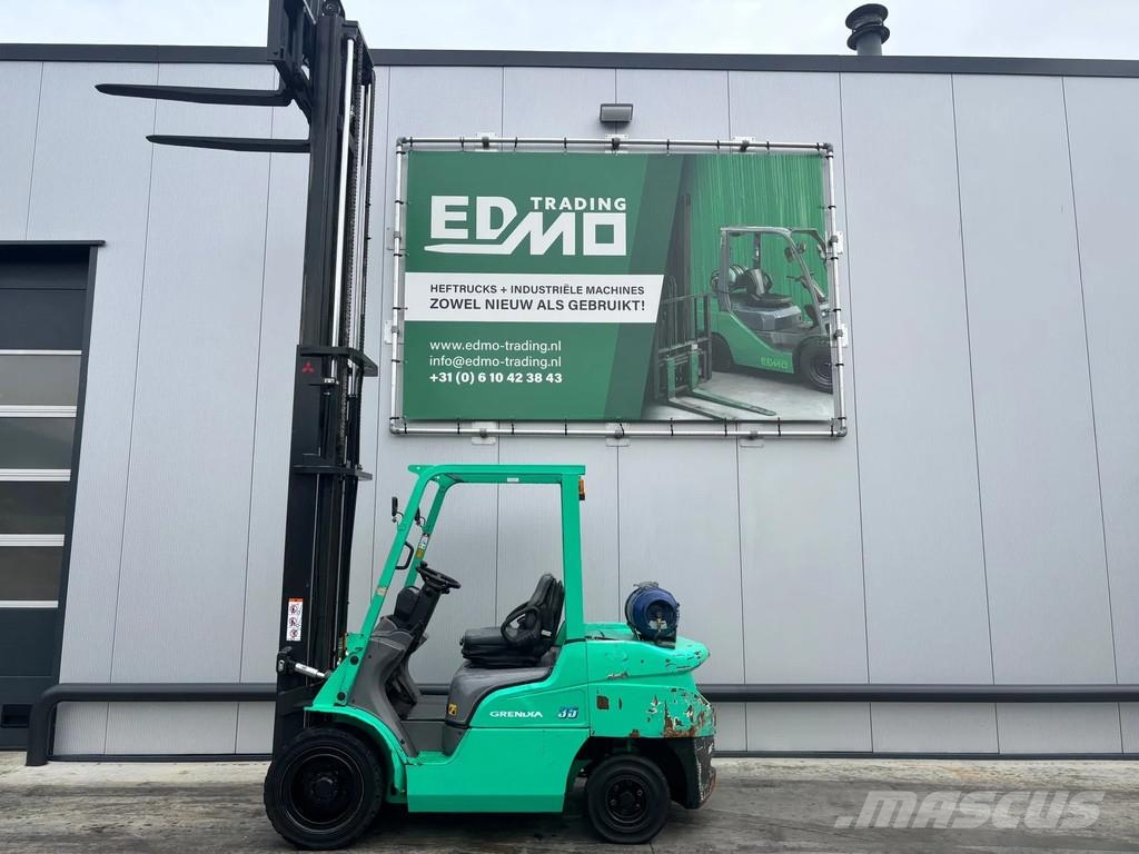 Mitsubishi FG35NT Heftruck شاحنات LPG