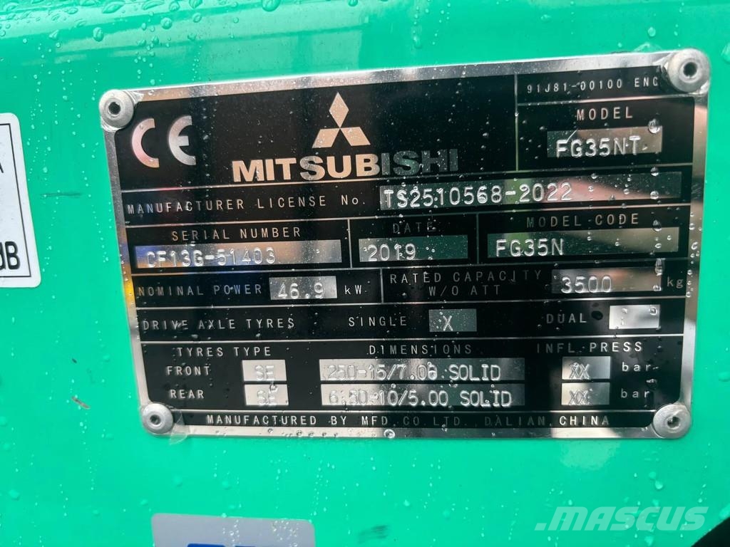 Mitsubishi FG35NT Heftruck شاحنات LPG