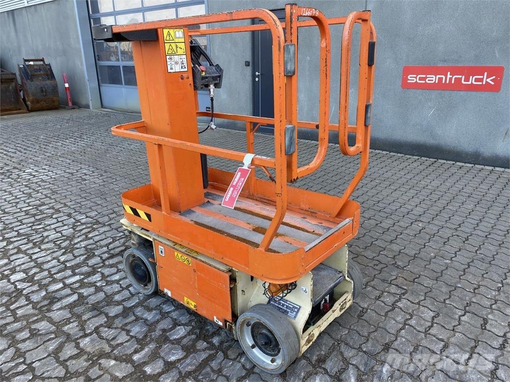 JLG 1230ES Henkilönostimet ja nostolaitteet