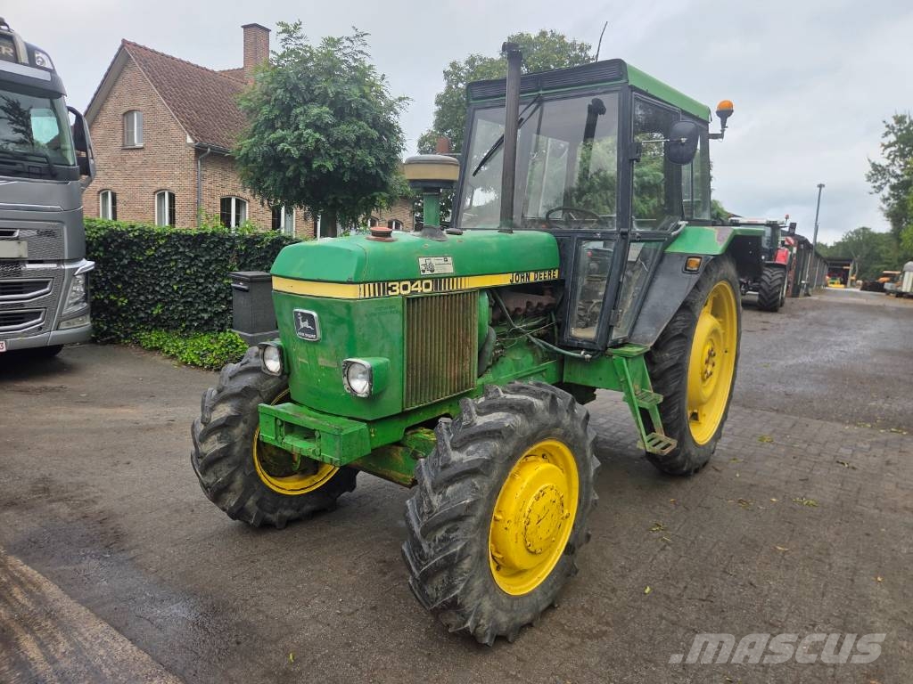 John Deere 3040 Traktory