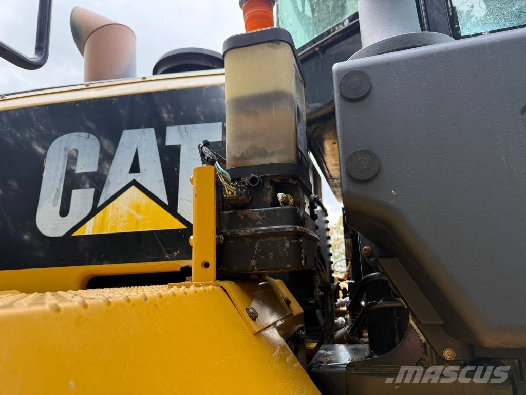 CAT 972 K Pyöräkuormaajat
