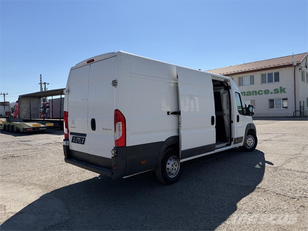 Citroën Jumper VIN 027 شاحنة مقفلة