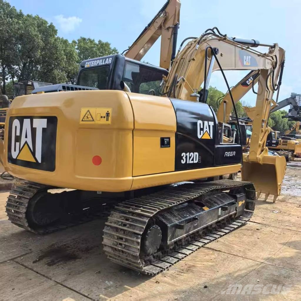 CAT 312 D 2 حفارات وسط 7 طن - 12 طن