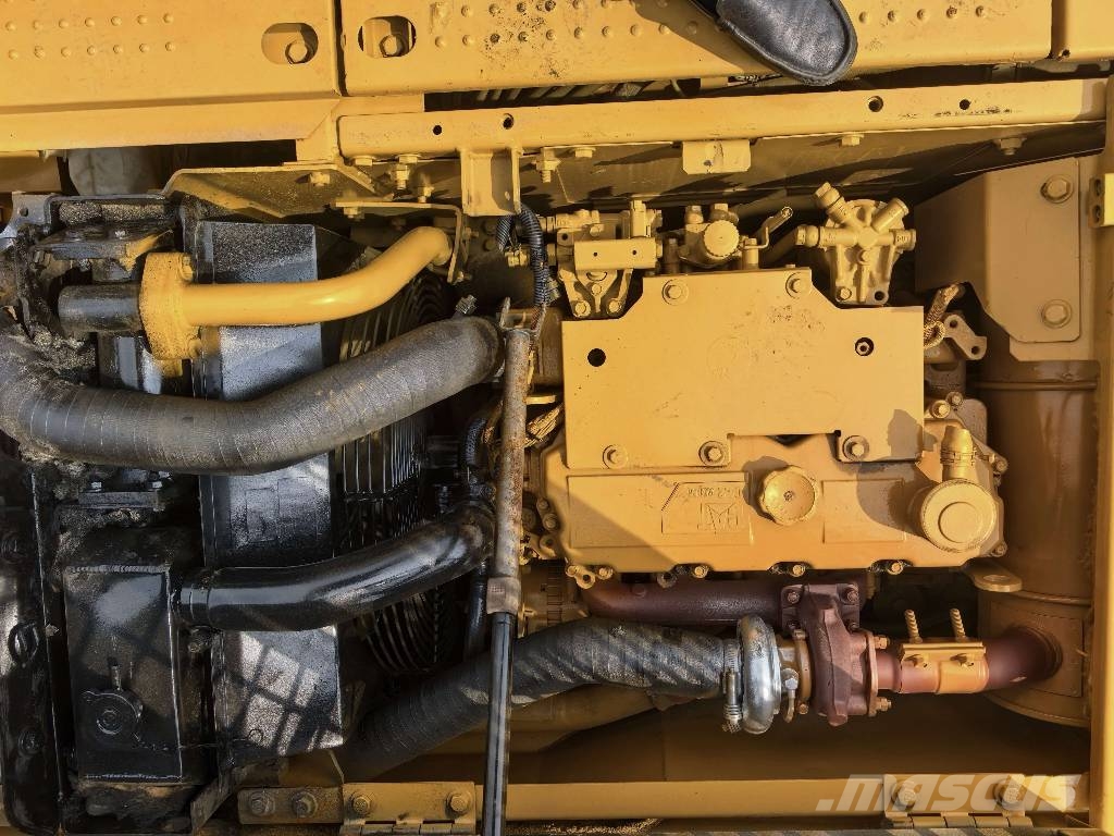 CAT 312 D 2 حفارات وسط 7 طن - 12 طن