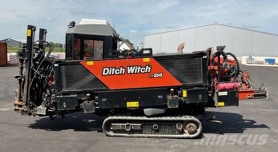 Ditch Witch JT 24 Horizontal Directional Drilling Equipment