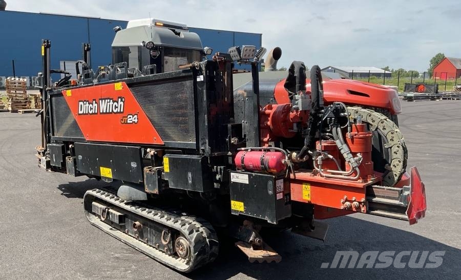 Ditch Witch JT 24 Horizontal Directional Drilling Equipment