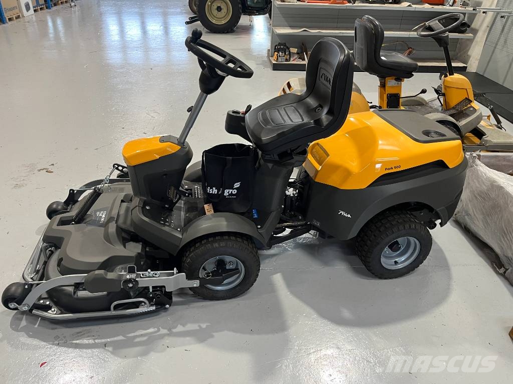 Stiga Park 500 ركوب الحشائش