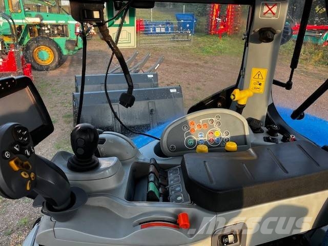 New Holland T 7.200 PC Трактори